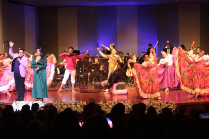 Destacaron las interpretaciones de María José Prado y Freddy Ribadeneira, y la Academia de Danza Reminiscencia, bajo la dirección Yuber Segarra.