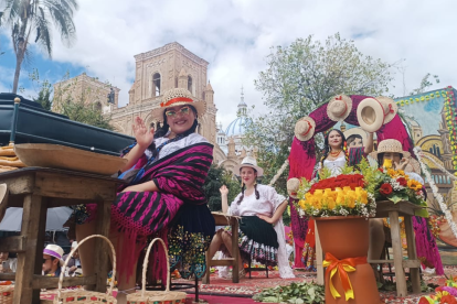 Comenzaron las celebraciones por la independencia de Cuenca.