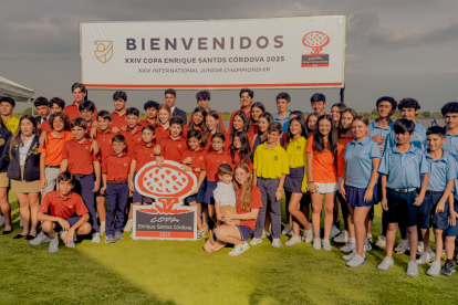 Delegaciones internacionales de ocho países llegaron desde distintos países del continente se unieron a la de Ecuador.