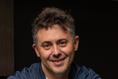 Gaviria es publicista por la Universidad Pontificia Bolivariana. Tiene una maestría en Dirección Comercial, Marketing Estratégico y E-commerce.