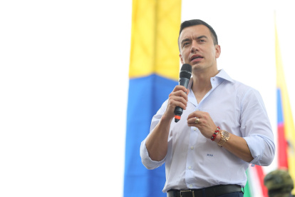 Noboa se desplaza a EE. UU. justo cuando empieza la campaña electoral