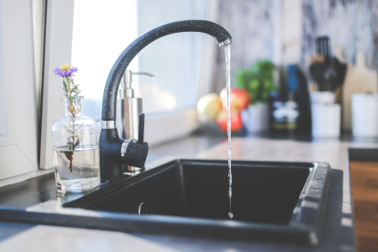 Referencial. Cortes de agua en Guayaquil.