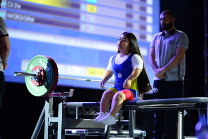 Maylin Lascano demostró su potencial en el Mundial de para powerlifting al ganar la medalla de oro con récord incluido.