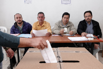 Las encuestadoras solo podrán difundir los pronósticos de la consulta popular hasta 10 días antes de las votaciones.