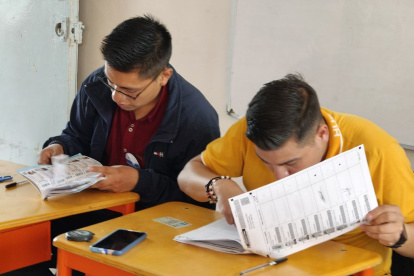 Más de 10.000 ecuatorianos no podrán sufragar en Venezuela y Cuba.