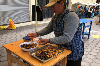 Las tradiciones del Día de los Muertos se cumplen en todo el país.