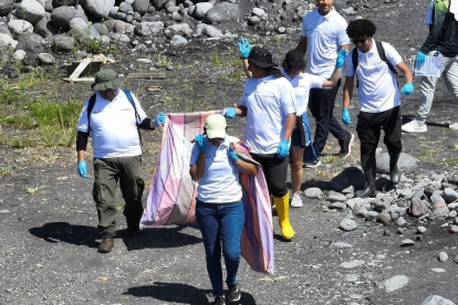 Activismo. Más de 6.000 voluntarios participaron en la limpieza.