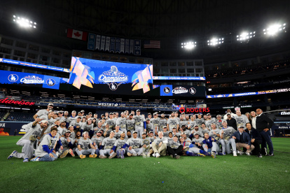 La franquicia angelina en pleno con el primer doblete en una Serie Mundial desde que lo lograran los Yanquis de Nueva York entre 1998 y 2000.