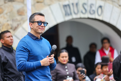 El Gobierno del presidente Daniel Noboa señaló que investigará a los autories intelectuales del coche bomba ubicado en Guayaquil.