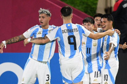 Argentina Sub-17 sufre pero gana a Bélgica 3-2 en su estreno mundialista en Catar.