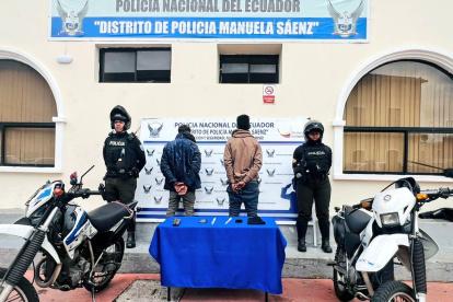 Los dos presuntos asaltantes fueron detenidos cerca del túnel de San Diego, Centro Histórico de Quito.