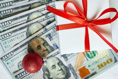 El bono navideño o décimo tercer sueldo, un ingreso adicional para los trabajadores en la temporada de fin de año.