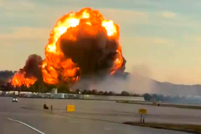 Un avión de carga de la empresa UPS se accidentó antes durante el despegue en Estados Unidos