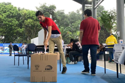 La papeleta oficial para la consulta y el referéndum fue publicada.