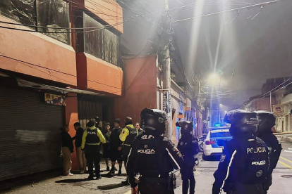 La riña ocurrió a la altura de la parada de Trolebús Chimbacalle, en el sur de Quito.