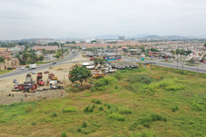 Vista área de una de las salidas hacia La Aurora.