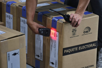 De acuerdo con información del Consejo Nacional Electoral, se han impreso el 87,87 % de las papeletas electorales.