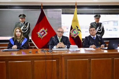 El miércoles 5 de noviembre inició el juicio contra seis personas, cinco de ellas militares en servicio pasivo.