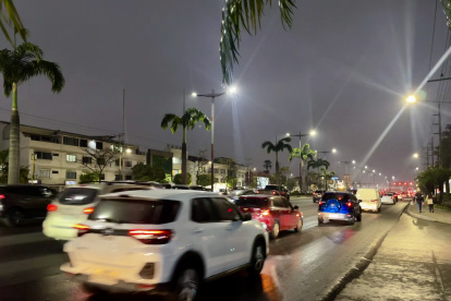 Usuarios también exigen una pronta señalización de la vía.