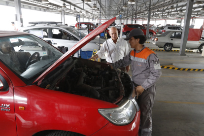 Revisión vehicular.