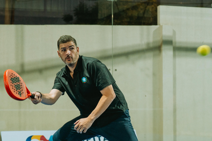 Aquiles Álvarez inauguró las canchas de pádel en Urdesa.