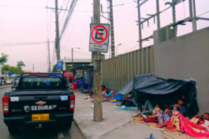 Guayaquil. Segura EP alerta a las Fuerzas Armadas por caos y desechos fuera de la Base Occidental.