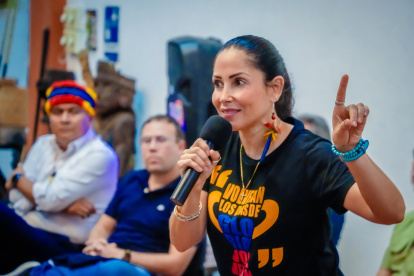 Luisa González criticó que Daniel Noboa proponga una nueva Constitución sin definir su contenido