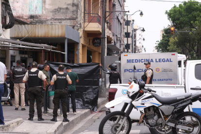 Hecho. La muerte violenta causó conmoción en los moradores del centro.