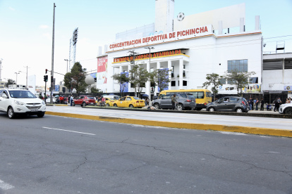 El perímetro del Estadio Olímpico Atahualpa permanece cerrado y se registran más de 20 cierres viales por los conciertos de la cantante colombiana Shakira.