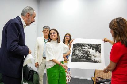 La vicepresidenta del Ecuador, María José Pinto, mantuvo una reunión bilateral con el presidente de la COP30, André Corrêa do Lago.