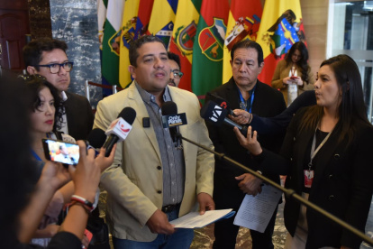 El asambleísta de Revolución Ciudadana Lenín Barreto hizo la denuncia este 10 de noviembre de 2025.