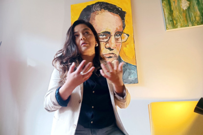 Amanda, hija de Fernando Villavicencio, apoya la teoría de la Fiscalía en contra de José Serrano, Xavier Jordán, Ronny Aleaga y Daniel Salcedo.