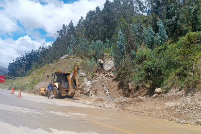 La limpieza de más de 300 metros cúbicos de material tomó varios días luego del aluvión registrado en Marianza.