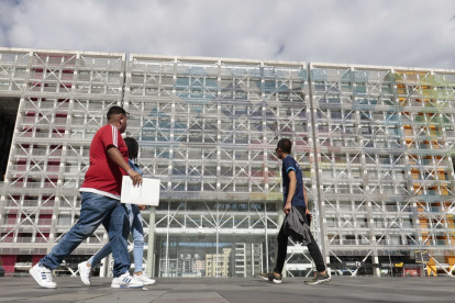 El Ministerio de Economía y Finanzas prevé destinar $10.079,15 millones en 2026 para gastos de personal.