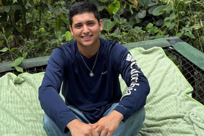 Alejandro Gavilánez, ingeniero y creador de contenido en Ecuador.