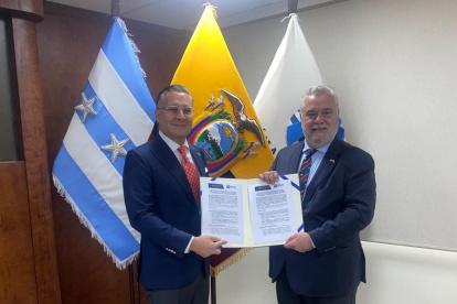 La CCG y la CCIE firmaron un convenio para fortalecer la cooperación técnica entre Ecuador e Italia.
