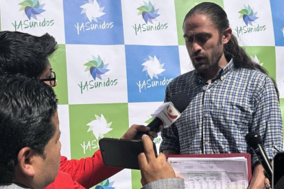 Pedro Bermeo, del colectivo YaSunidos, explica los motivos para la demanda en contra del presidente Daniel Noboa, por incumplimiento.