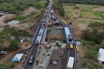 Segundo puente ya fue habilitado por la Prefectura