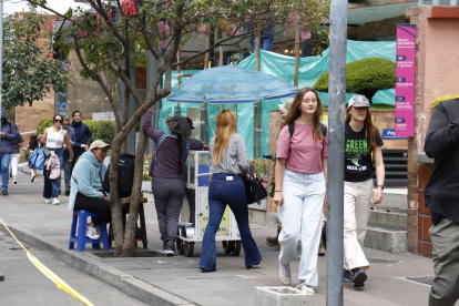 Cierres. La suspensión de la av. Rep. de El Salvador afectó a residentes y clientes.