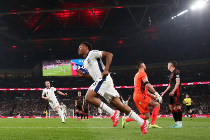 Inglaterra recibe a Serbia en el camino al Mundial 2026.