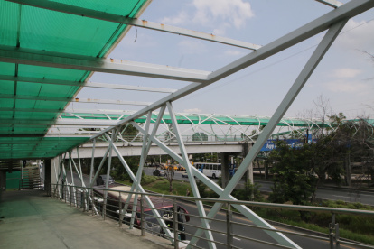 VÍA A LA COSTA ESTADO DEL PASO PEATONAL DE PUERTO AZUL PERIODISTA: PAUL ARIAS FECHA: 10/01/2022 Agencia (ag-extra)