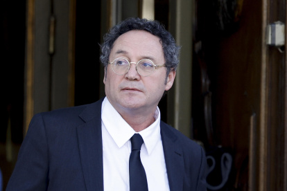 El Fiscal General del Estado español Álvaro García Ortiz abandona el Tribunal Supremo en Madrid, España, el 12 de noviembre de 2025.