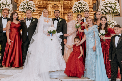 Jimmy Palacios, Alessia Arboleda, Alfredo Arboleda, Tamara y Eduardo, Ana Palacios, Amelia Arboleda, Alfredo Arboleda, Sandra Palacios, Francesca Cabanilla, Donatella Chiarello, Alfredo Arboleda y la pequeña Tessa Arboleda.