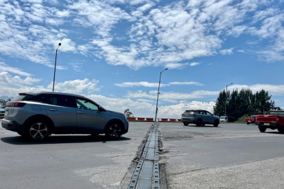 Seis juntas de dilatación en el intercambiador de la avenida Simón Bolívar y Ruta Viva se repararán.