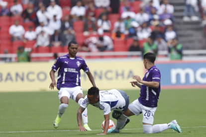 Emelec y Liga de Quito se enfrentarán en la semifinal de la Copa Ecuador 2025.