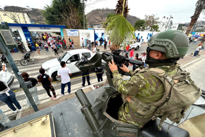 Hay varios detenidos en la Zona 8 por el cometimiento de distintos delitos e infracciones.