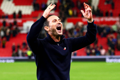 Frank Lampard ha llevado al Coventry City al liderato de la Championship.