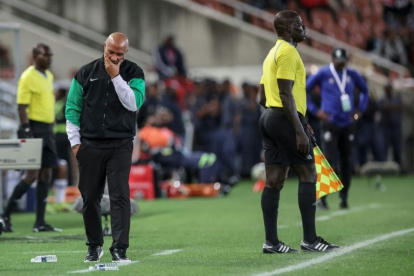 Eric Chelle, DT de Nigeria, denunció después del partido contra la Republica Democrática del Congo que su similar del equipo contrario estaba realizando "Vudú"