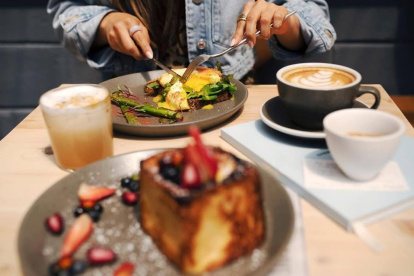 Tres cafeterías quiteñas se destacan en la edición 2025 del listado “The World’s 100 Best Coffee Shops – South America”,