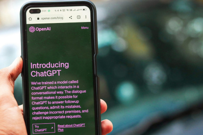 ChatGPT y Canva caen a nivel global.